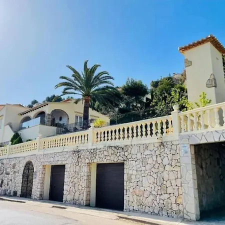 Jade - Luxury Retreat