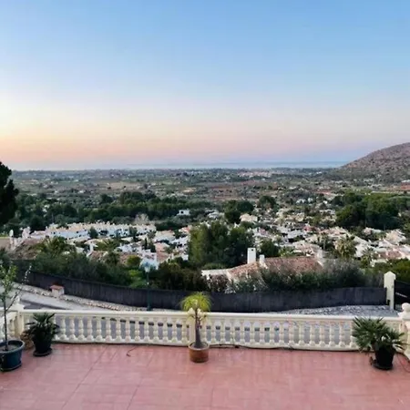 Villa Jade - Luxury Retreat